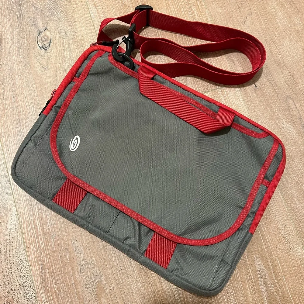 Timbuk2 Gray and Red Laptop Bag 15” by 11” padded crossbody